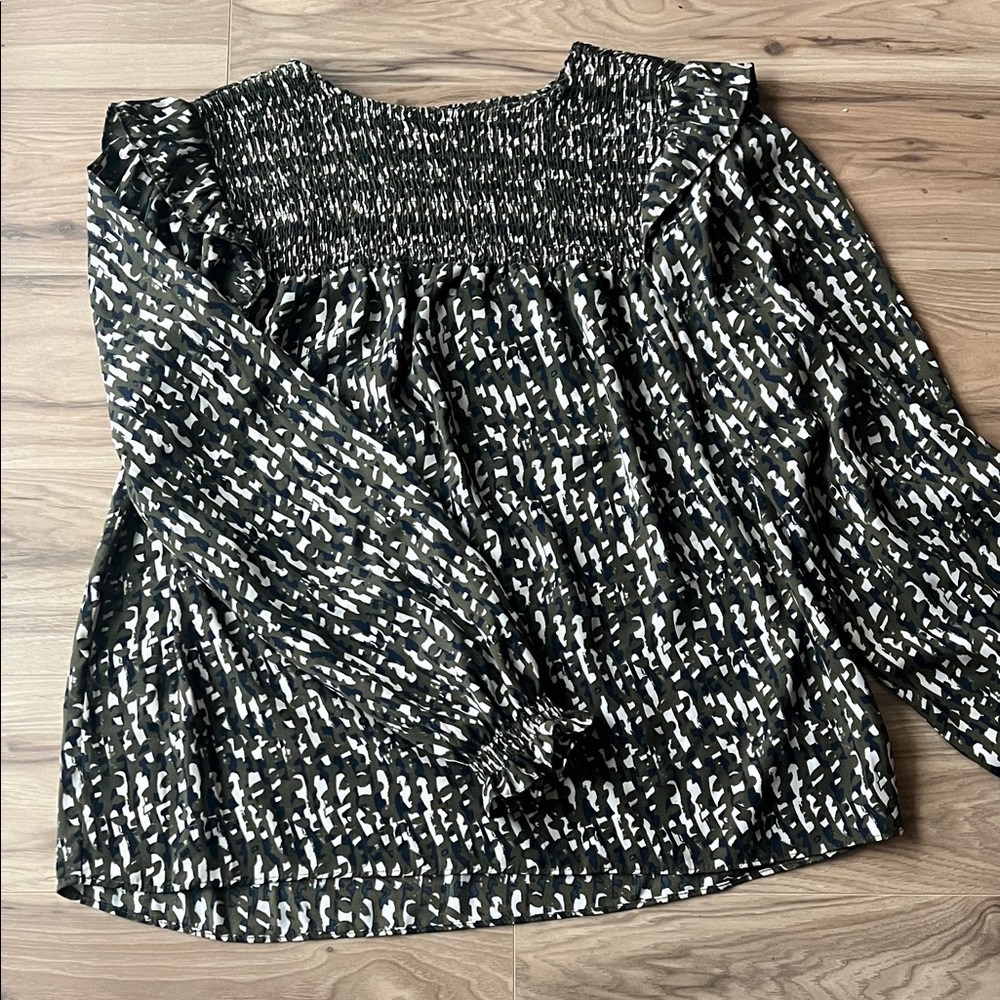 Zac & Rachel Black and White Patterned Blouse